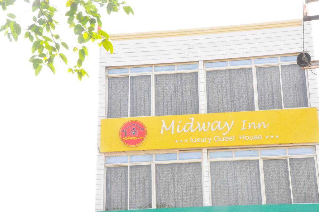 Midway Inn Бхубанешвара Экстерьер фото